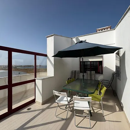 شقة Beachfront Barbecue بينيش